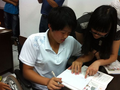 中国文明网刊登：福州志愿者义务授课一年 残障运动员有了专门文化课
